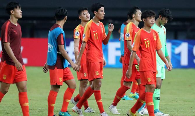 瓒冲崗鍏竷杩濈邯鍥介潚鐞冨憳澶勭綒缁撴灉,瓒冲崗閲嶇綒鍥介潚6浜哄紩鐑