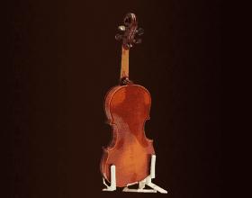 小提琴的音色由琴弦决定吗,小提琴的音质级别