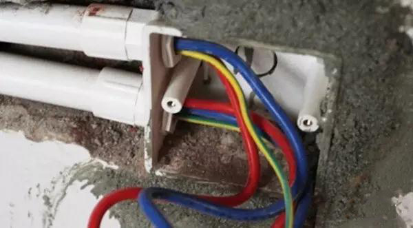 花光积蓄买了烂尾房,花光积蓄买烂尾房