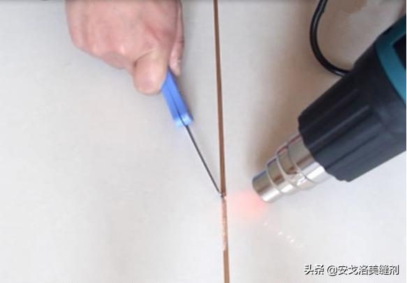 美缝剂粘在水龙头上了怎么清理,美缝剂粘到衣服上怎么清理