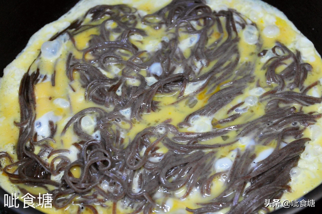 煎饼这样做孩子们都爱吃,煎饼怎么做小孩爱吃