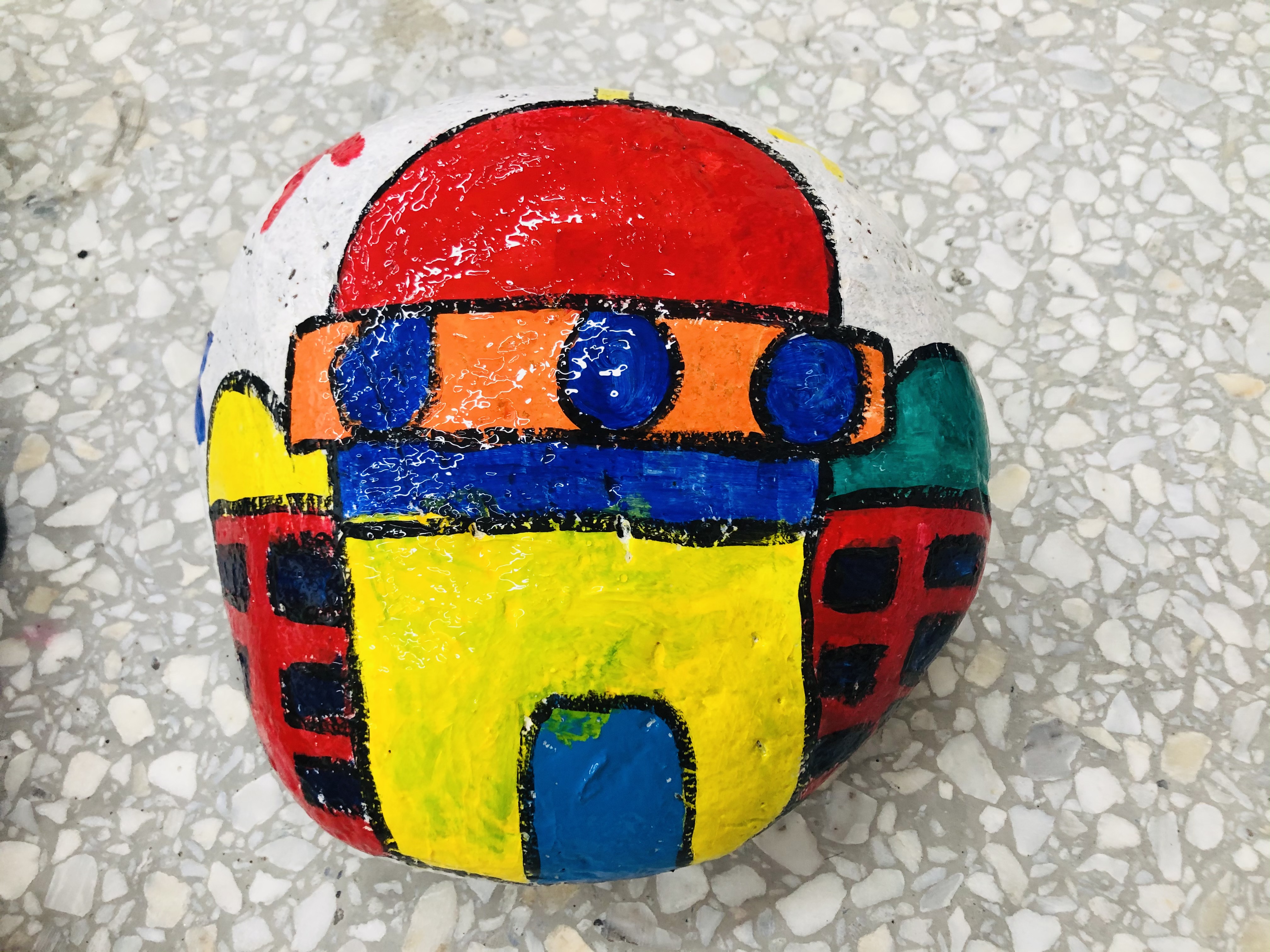 捡到了的石头别扔也许是陨石,捡到这些石头千万不要扔价值连城