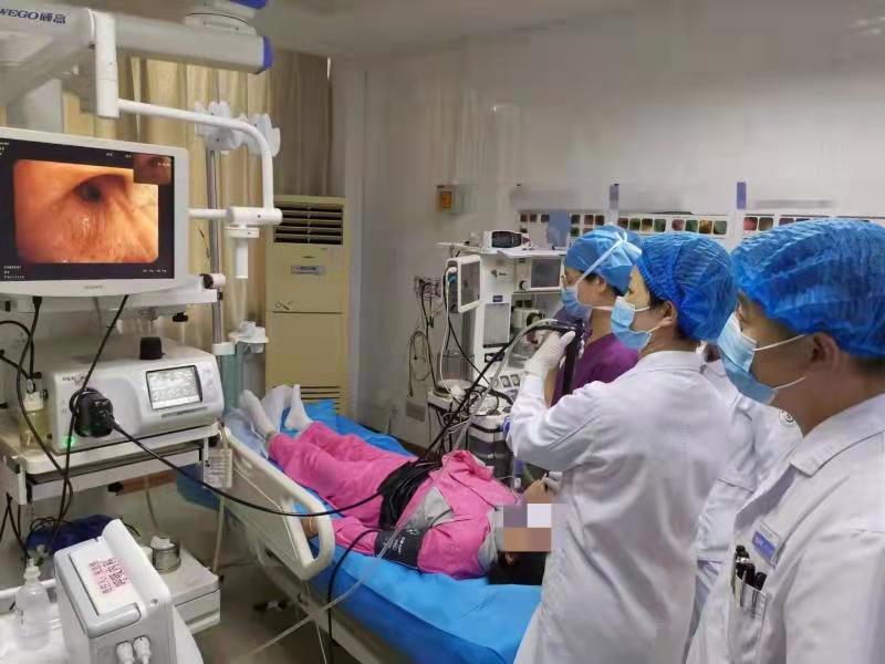 奇！“支气管”里竟然长了结石强！秦皇岛军工医院专家手到病除