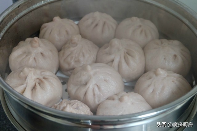 大包子的包子皮,妈妈蒸的大包子美味