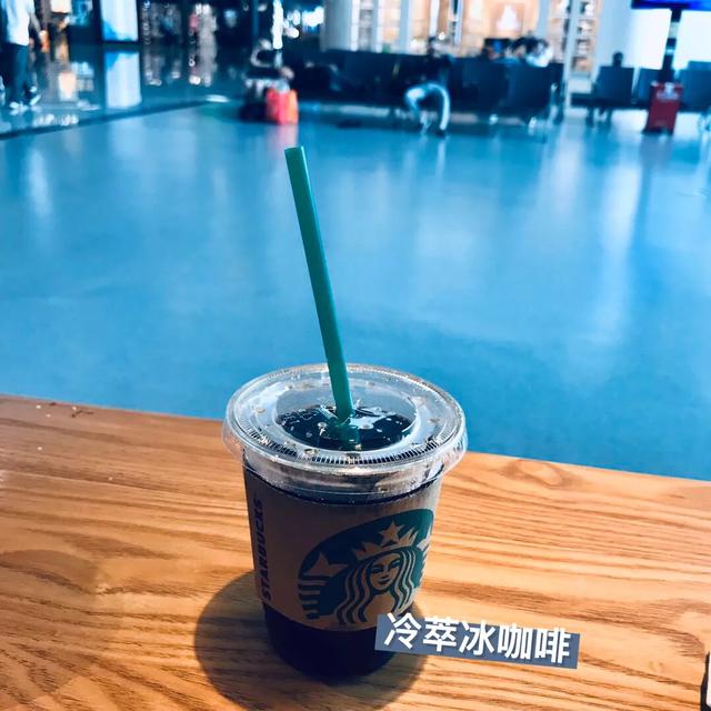 奶茶跟星巴克你会喝哪一种,星巴克最好喝的前十名奶茶