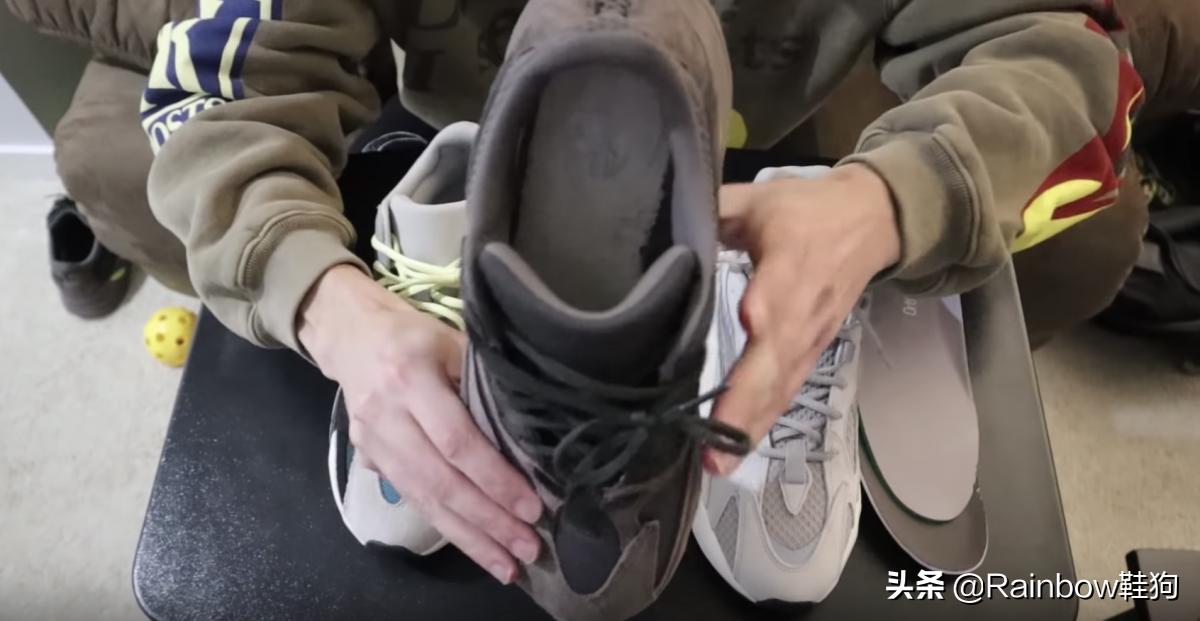 yeezy700和700v2哪个好看,yeezy700和700v2哪个舒服