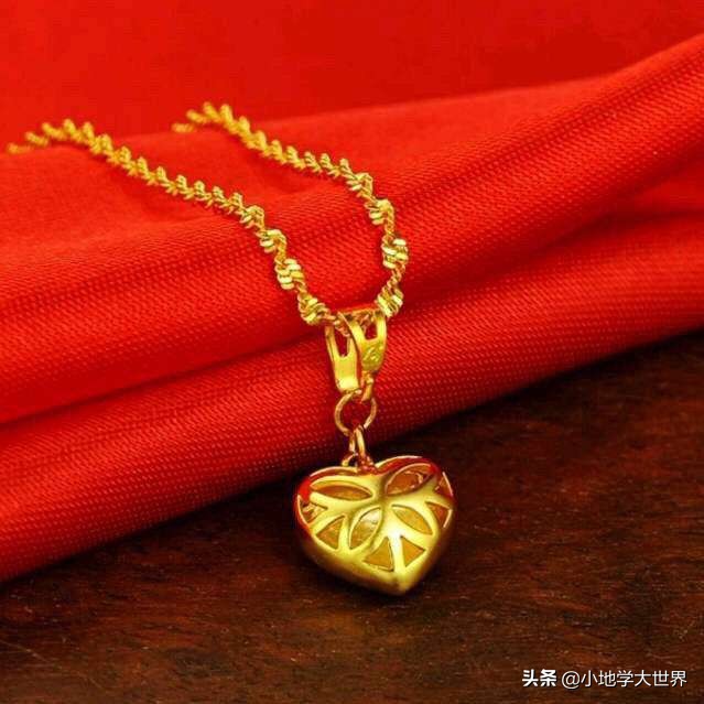 周大福周大生和周生生六福,周大福周大生和周生生哪家玉器好