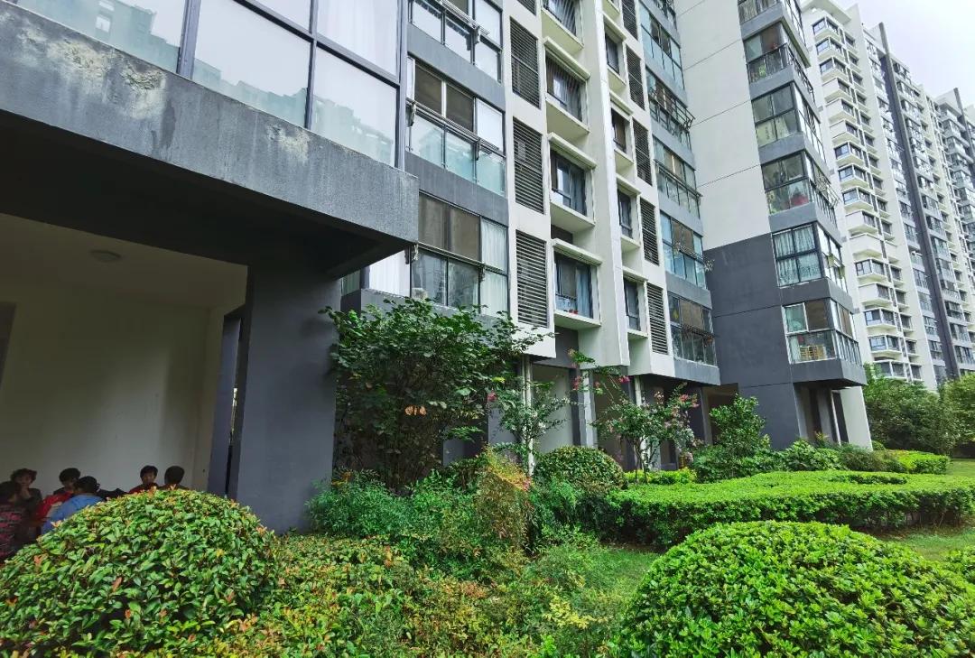 今天,我要好好夸下无锡这个学区房的物业