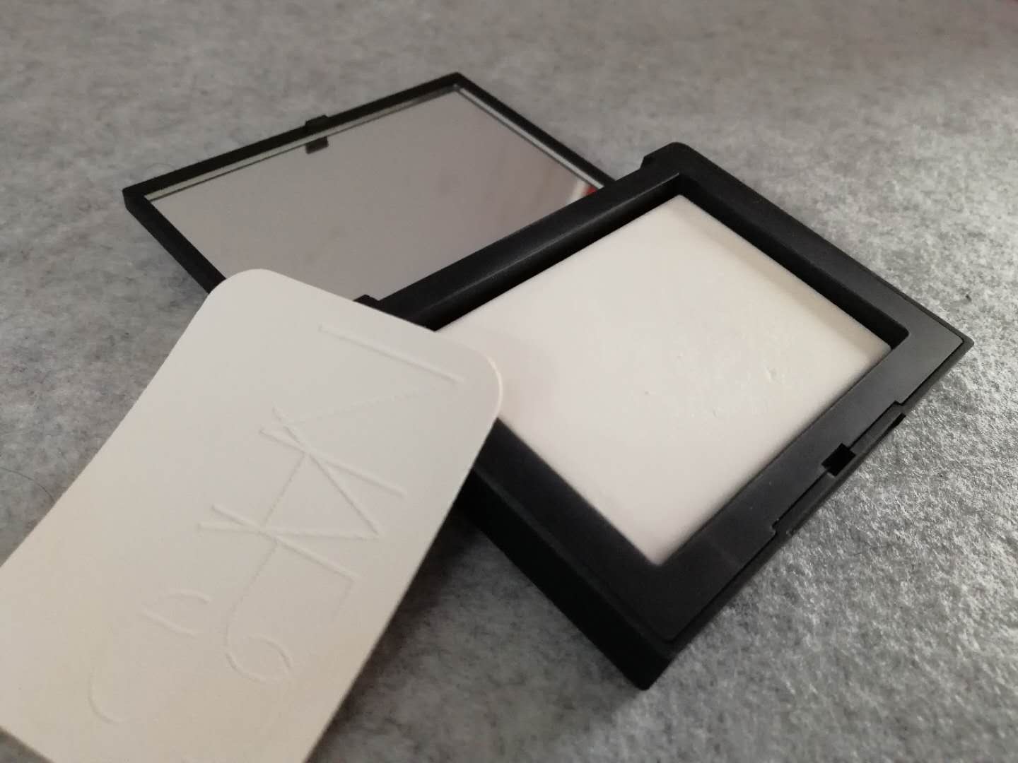 好用却不贵的化妆品,好用到震惊的护肤品和彩妆