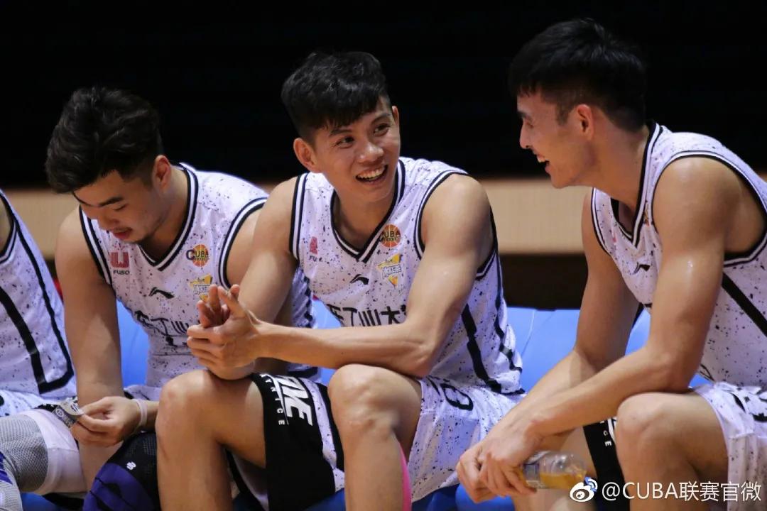 鏇剧粡鍥涘勾涓夊啝,骞垮伐涓夊啝