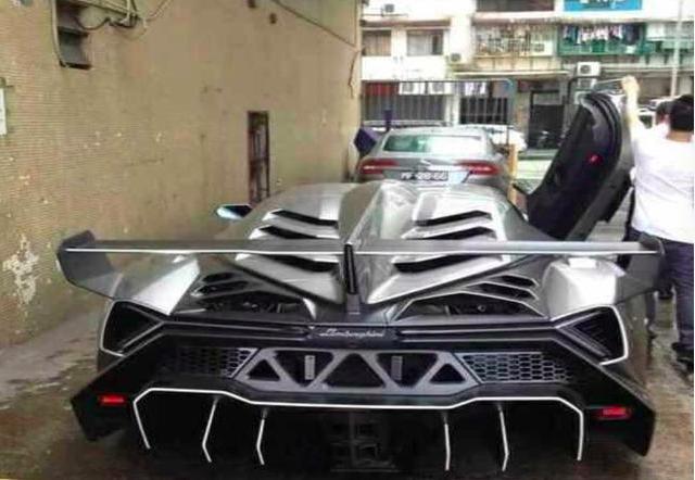中国有几台兰博基尼毒药车主,3000万的兰博基尼毒药