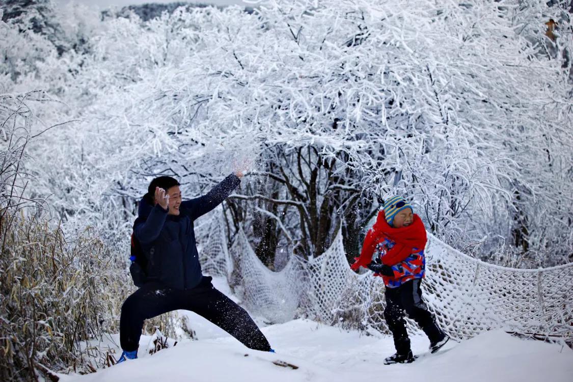 成都西岭雪山滑雪攻略,去西岭雪山滑雪攻略
