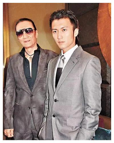 王菲谢霆锋合体想谈什么样的恋爱,王菲谢霆锋一反常态高调秀恩爱