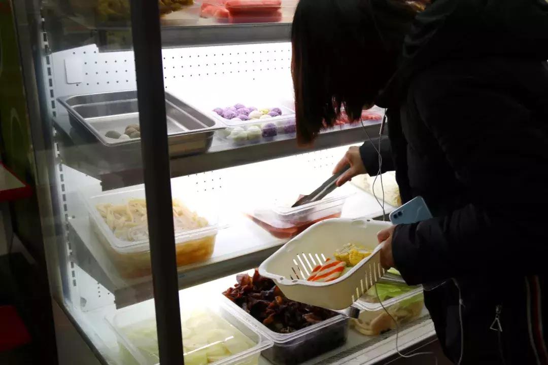 探秘北京大学食堂,四川探秘大学食堂