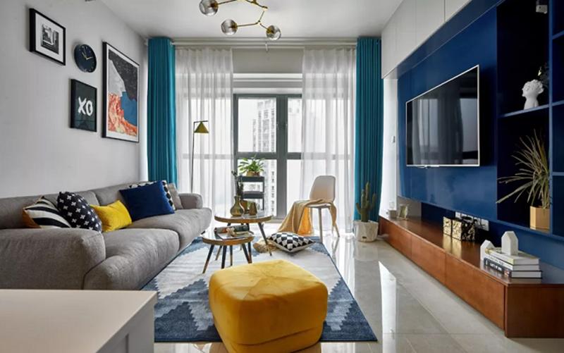 窗帘罗马杆和轨道哪个褶皱效果好,窗帘可以装一根轨道一根罗马杆吗