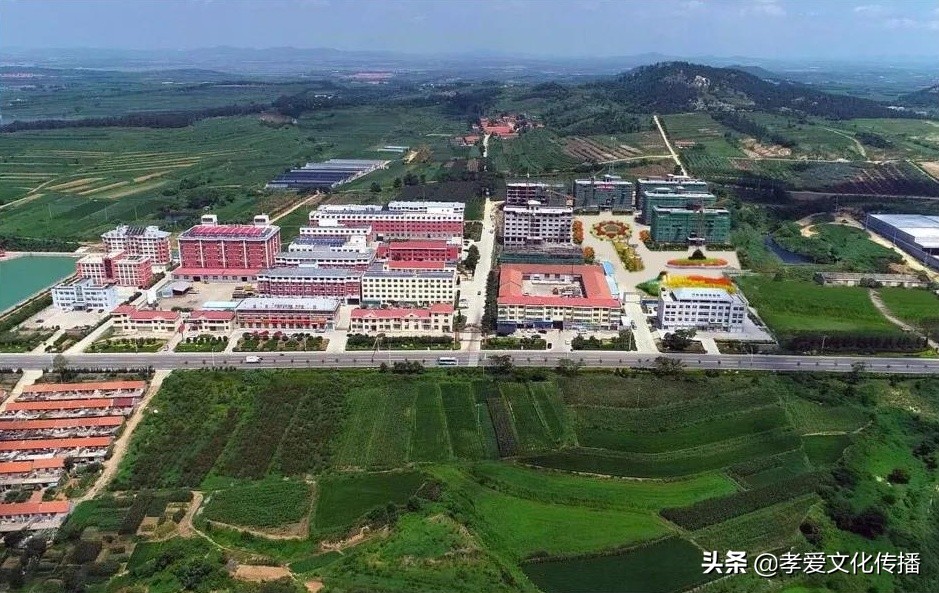 盛泉养老新模式,盛泉普惠康养基地老人