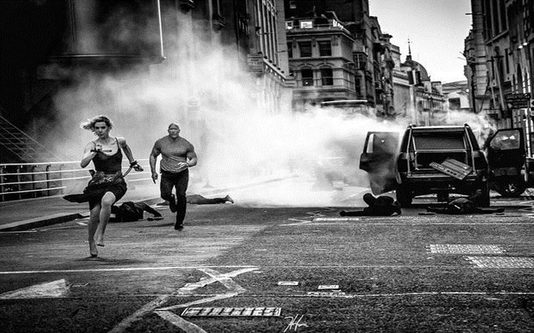 又一部大作，两个光头好基友，继续给这个暑假再添猛料，燃爆！