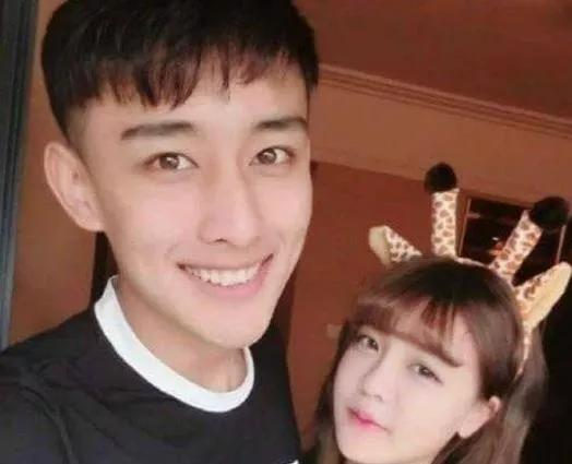 20岁网红韩安冉结婚半年就闪离,网红整容失败韩安冉