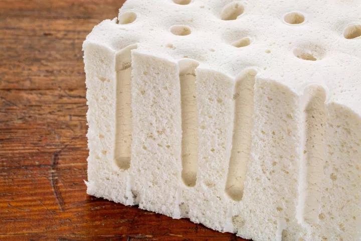 真可怕！天天亲密的东西，却是导致睡眠不佳的罪魁祸首