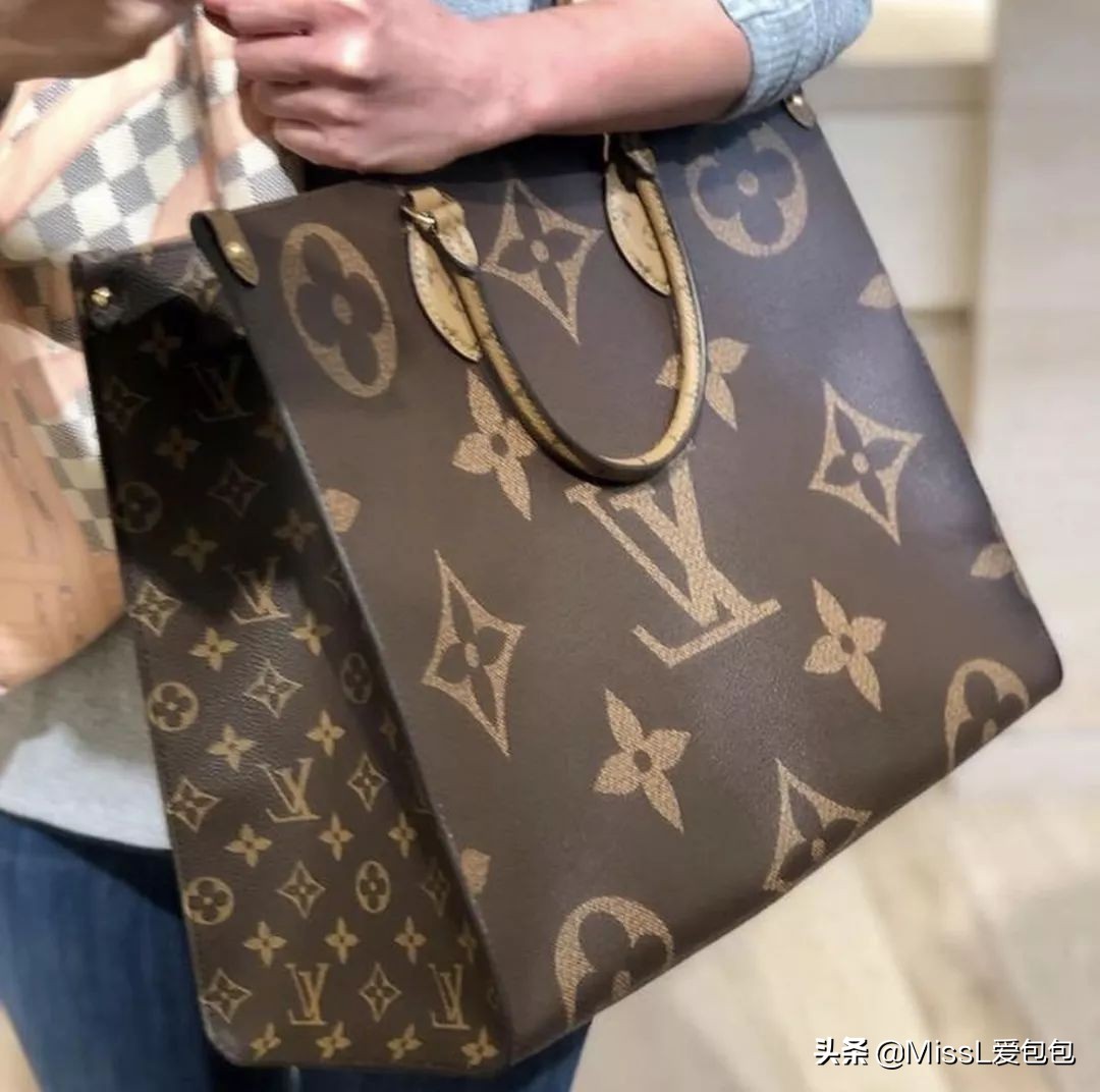 dg饰品迪丽热巴同款 (omg迪丽热巴摇曳生姿)