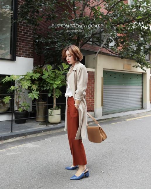 女性拥有一件风衣，掌握“3个要素”，优雅又魅力，谁穿谁高级