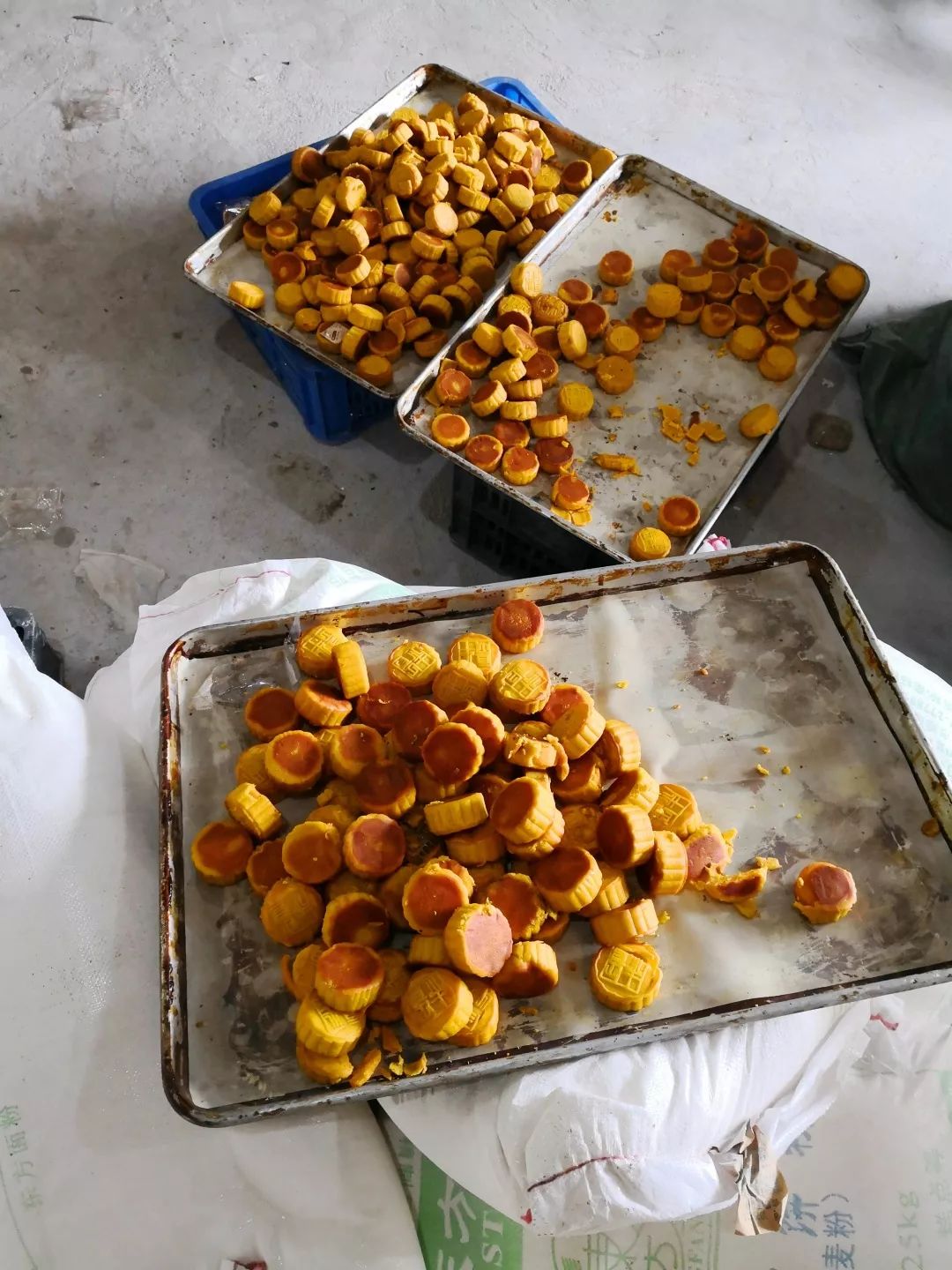 大批假月饼被曝光！广东人爱买的“美心”“荣华”“广州酒家”都中招