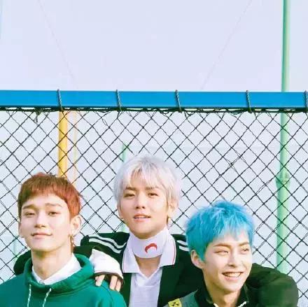 marineserre｜边伯贤，范冰冰，钟楚曦都在穿的新月