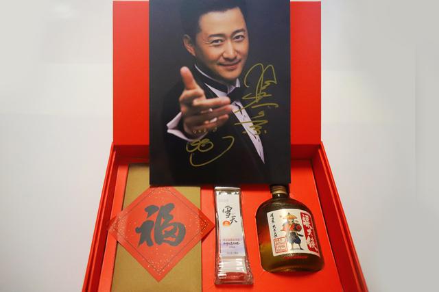 传统行业逆袭：喜茶、海底捞、粱大侠走红，年轻人到底在想什么？