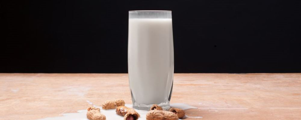 中年女人摄入的热量多少才能减肥,中老年人减肥需要注意的事项