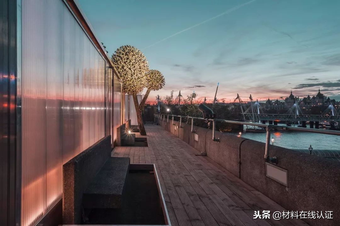 没有聚碳酸酯板打造的体育场，哪还有本届世界杯？