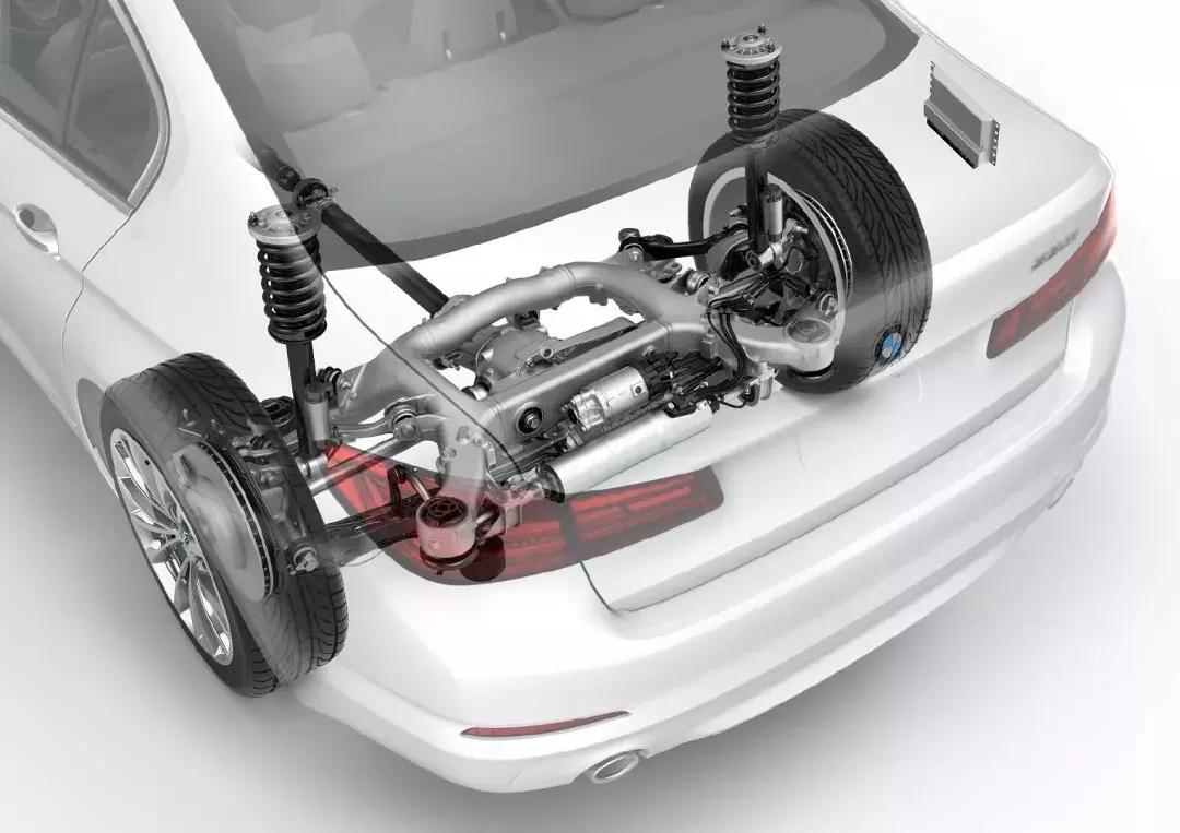 宝马5系第七代g30的性能,宝马5系g38跟f10驾驶感受