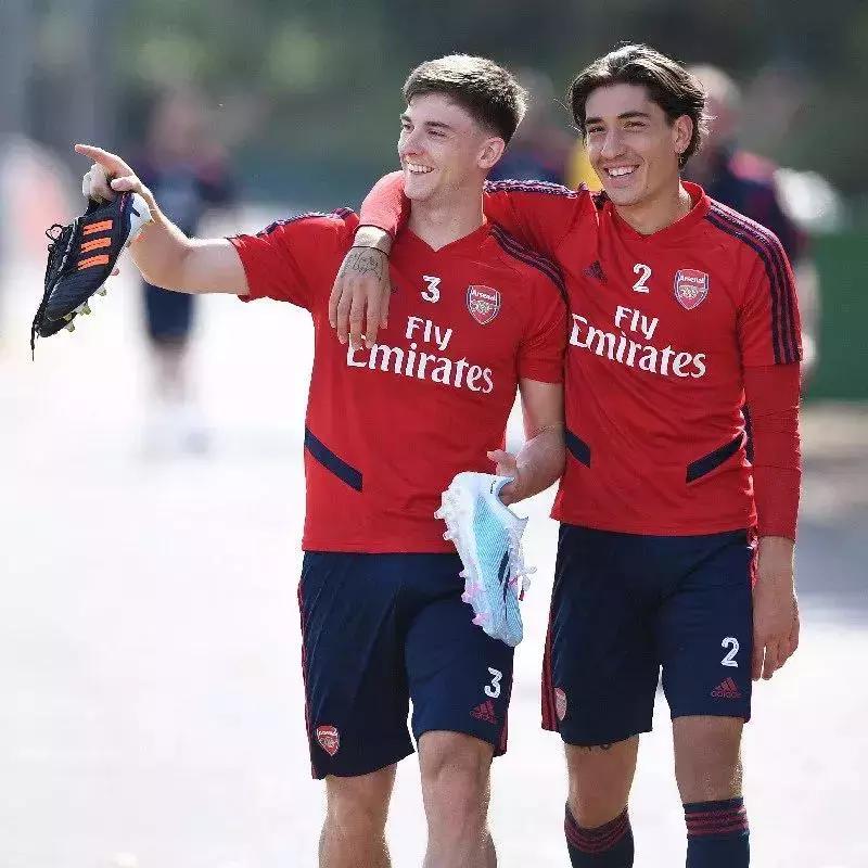 你还记得自己的第一双球鞋吗，那双破旧的大博文？