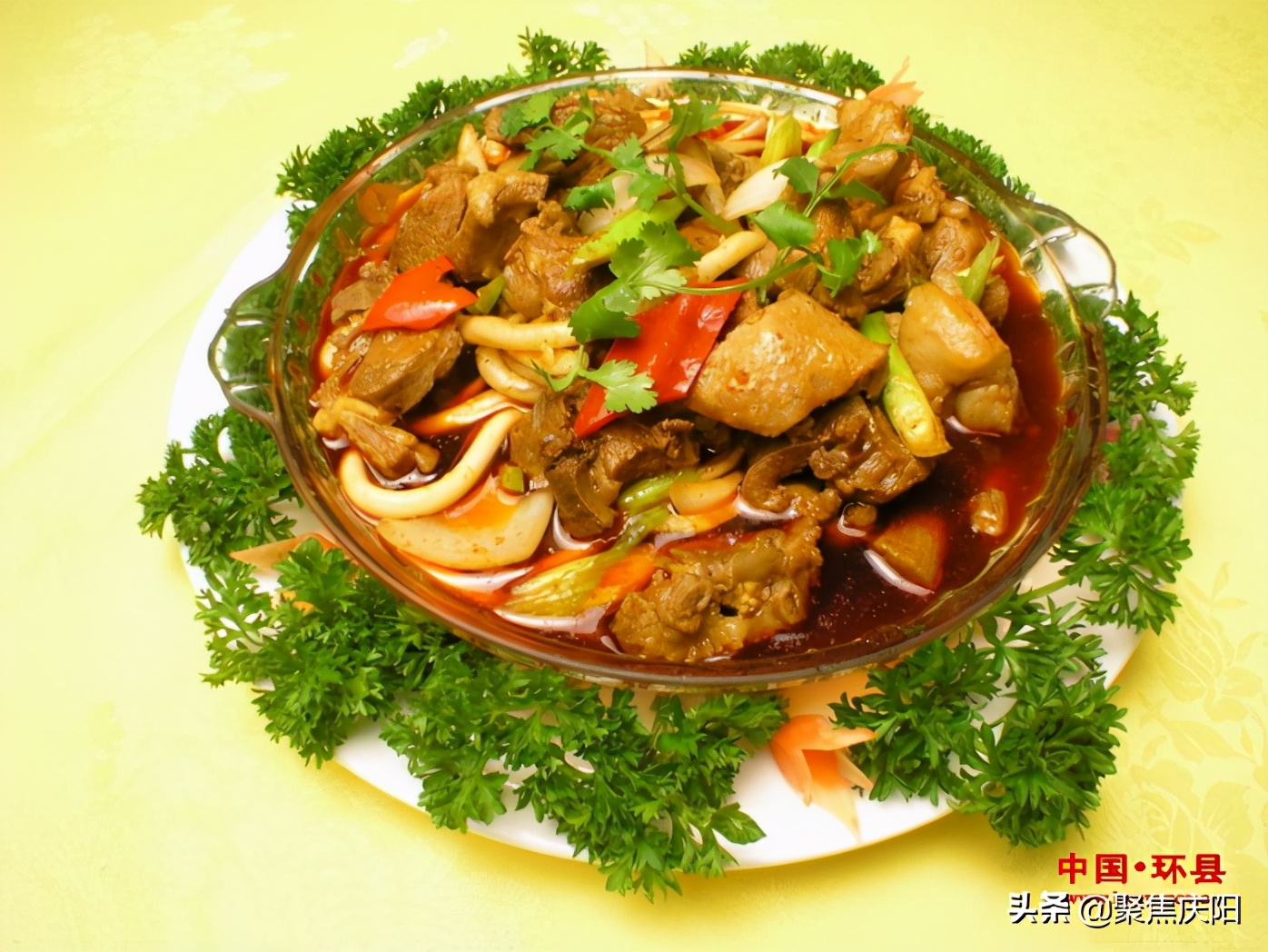 各位旅客前方到站福州站介绍,旅客们前方到达南通站