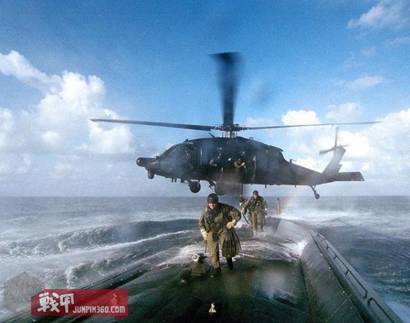 战甲轰鸣尖兵训练,海豹突击队刀战训练教学