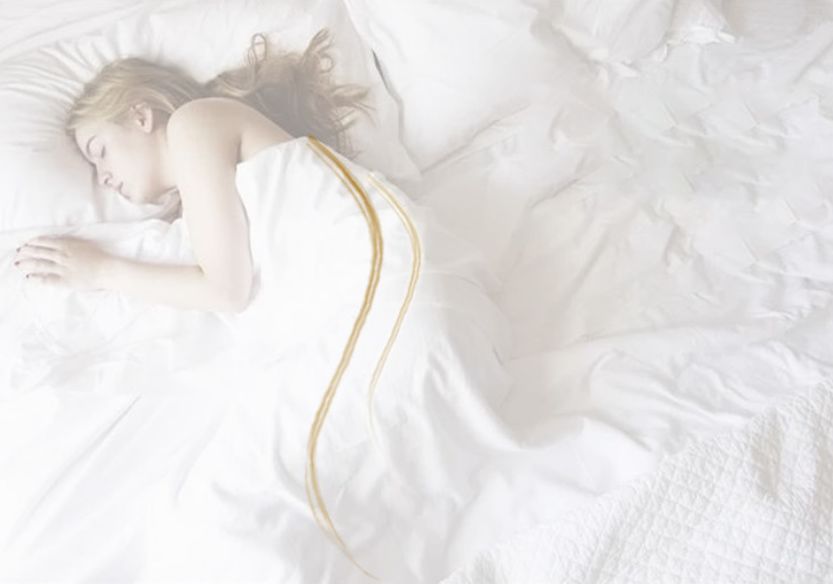 乳胶被盖着暖和吗,乳胶被能铺着用吗