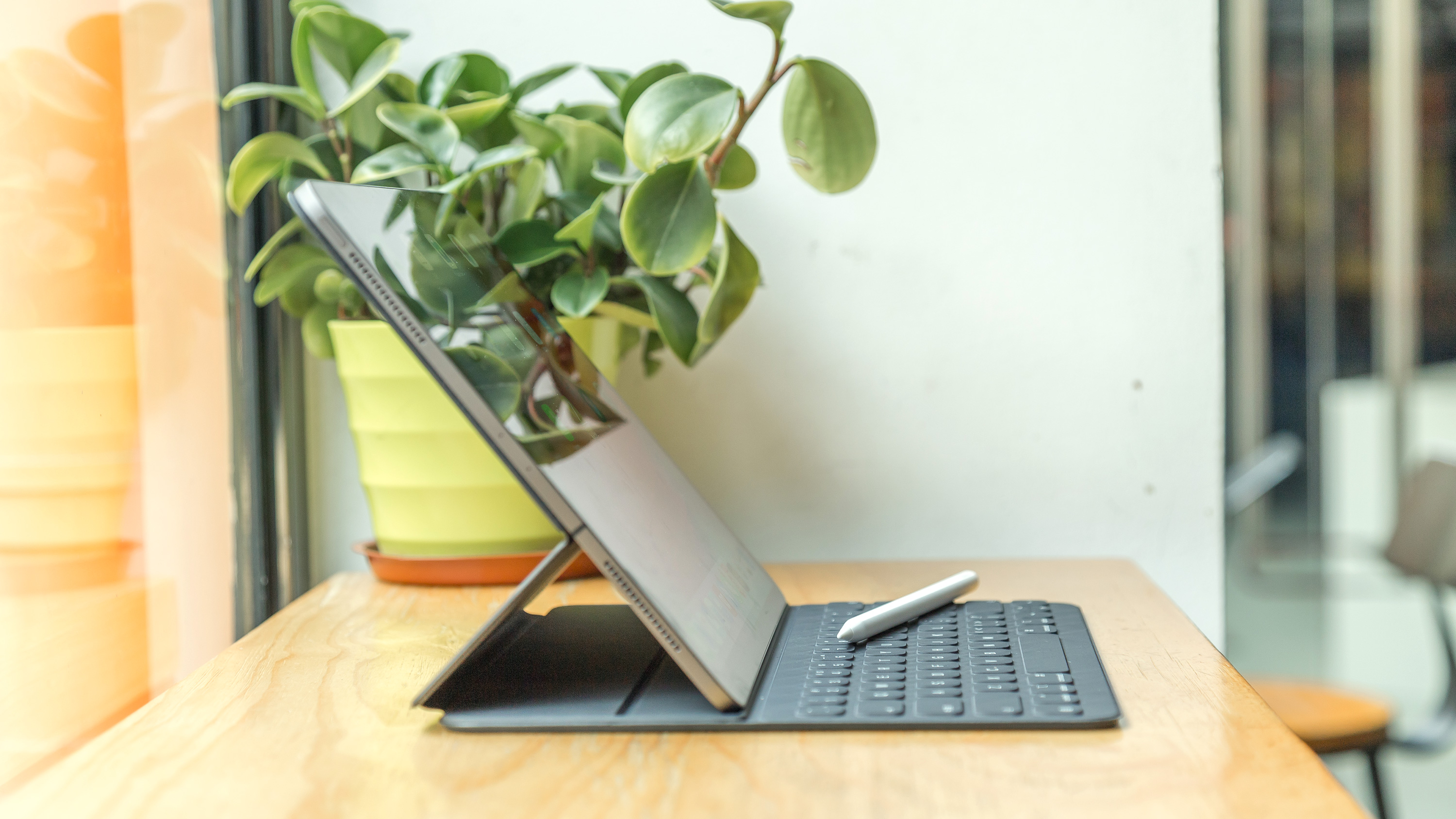 出差带平板工作,出差带ipadpro变弯