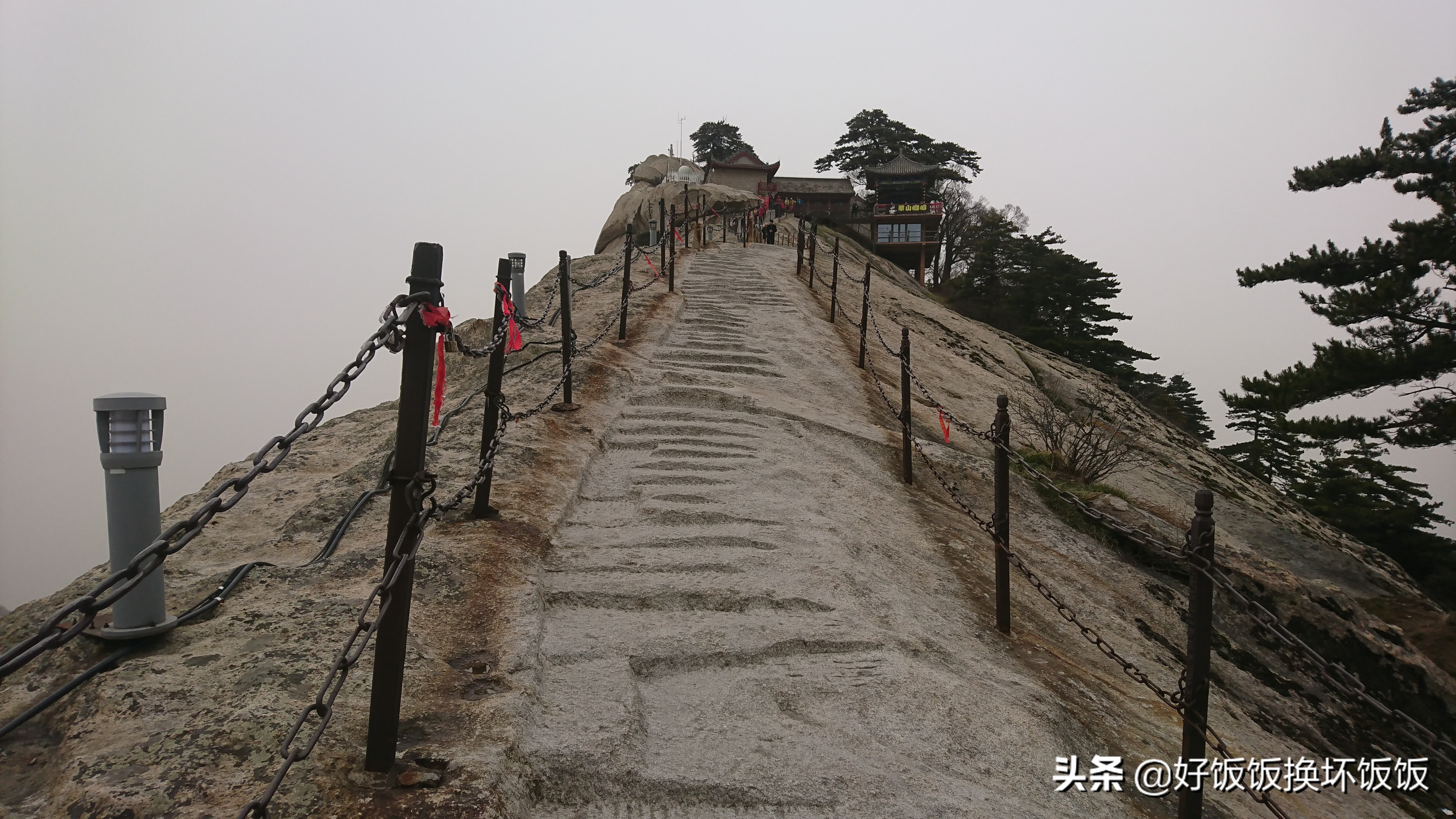 华山站到华山北峰怎么走,华山西峰到华山北峰山路怎样