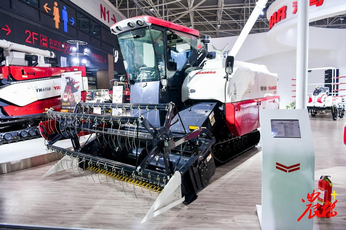 农业联合收割机报价大全,国际展会收割机