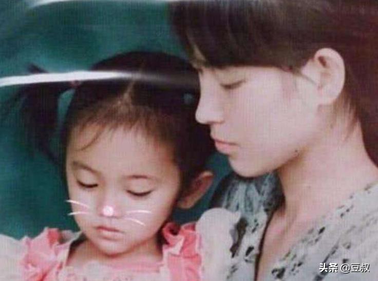 鞠婧祎被网友说初中学历,鞠婧祎以几百分考上的大学