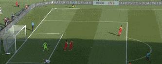 对方进球中国队球员跪地哭了,里皮神奇换人自我救赎完整视频