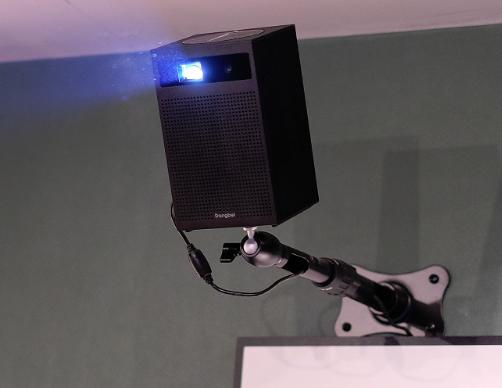 家用投影仪一般多少钱怎么选购,家用投影仪便宜点的哪一种最好