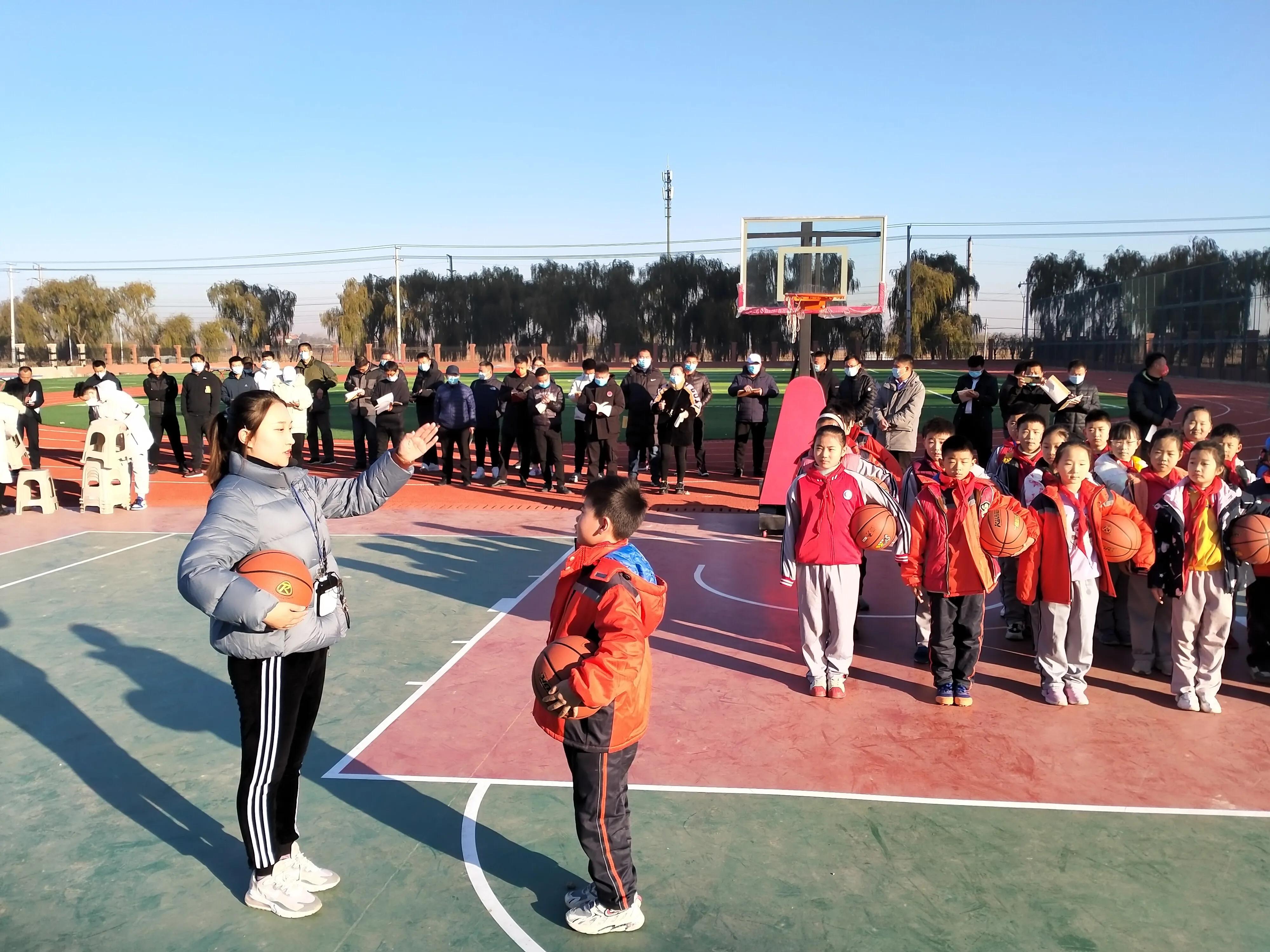 定陶区第四实验小学运动会,莒县第四实验小学体育公开课视频