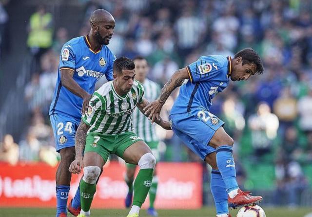 草根神锋10年前全裸*薪讨**，为理想拒中国，30岁首战西甲晋升国脚！