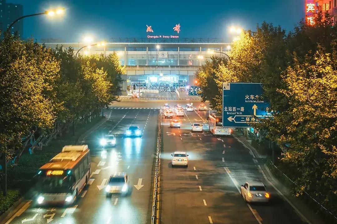 荷花池vs春熙路,成都荷花池攻略技巧