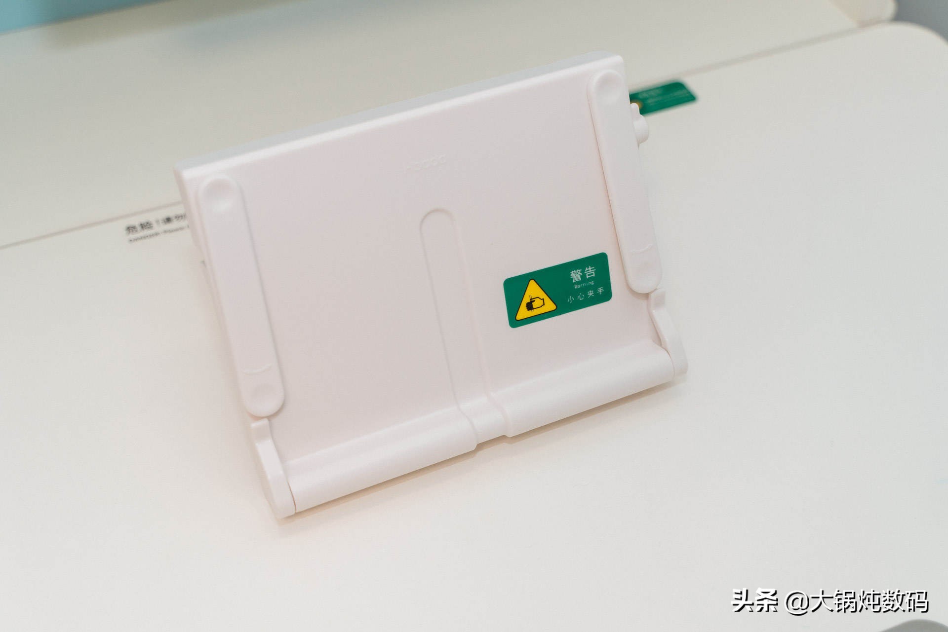 黑白调儿童学习桌星空款,儿童学习桌到底是不是智商税