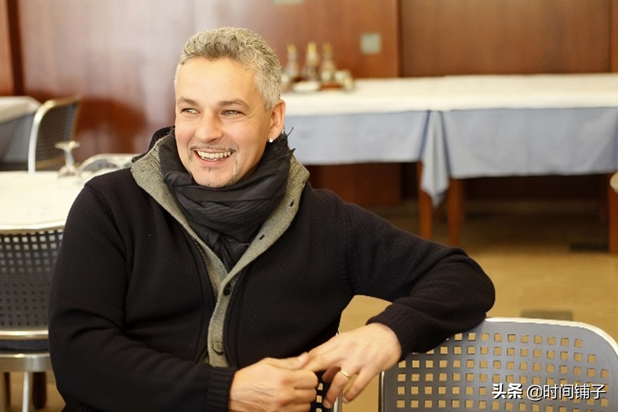 当你老了头发白了步履蹒跚,当你老了头发白了原唱