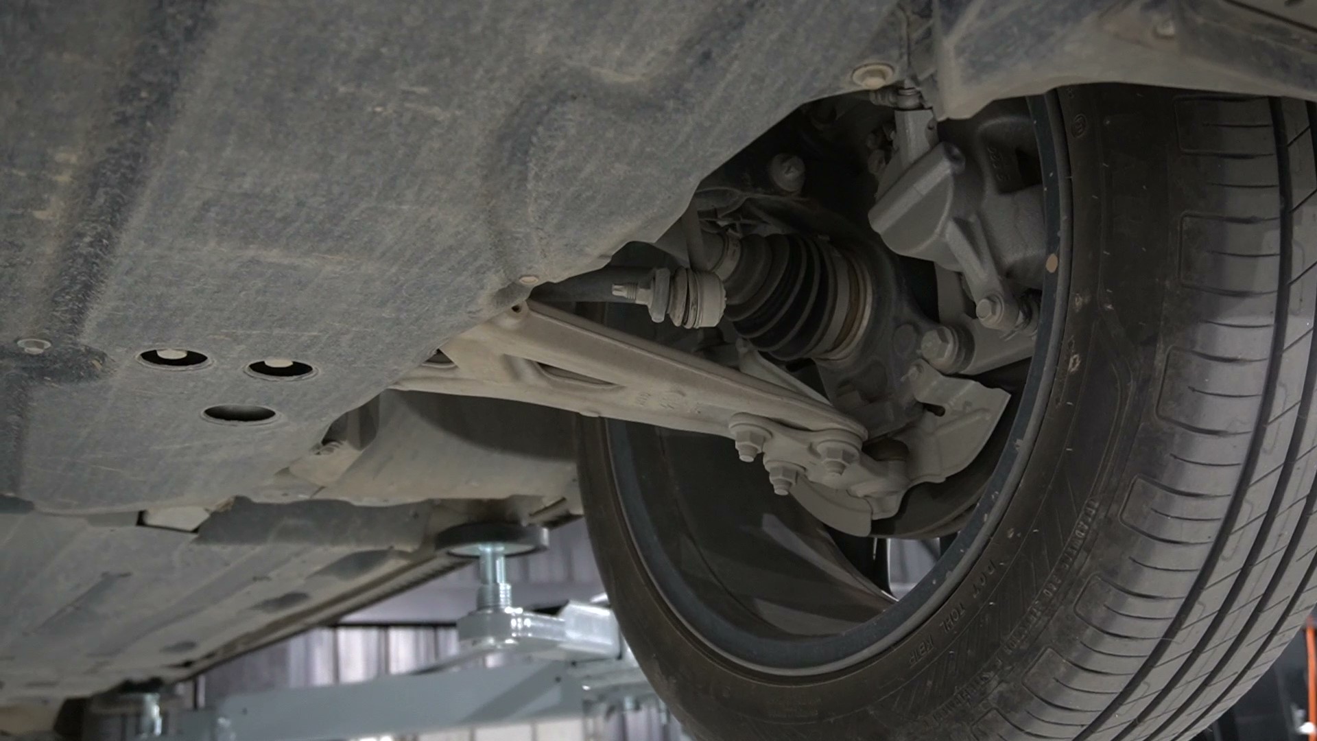 凡尔赛c5x车型讲解,凡尔赛c5这车品质怎样