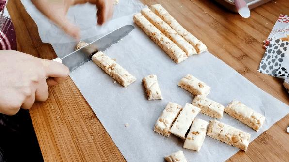 简单步骤绝妙滋味花生牛轧糖,熬糖版花生牛轧糖喷喷香