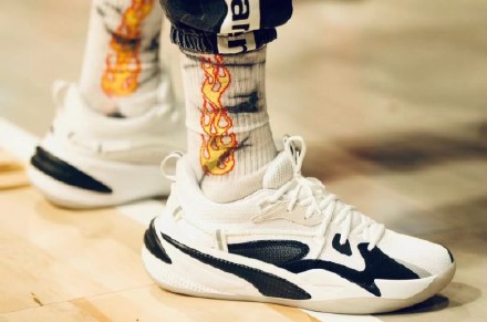 彪马，篮球鞋中的黑马！新款太带感，老款惊喜多，无鞋带他是鼻祖