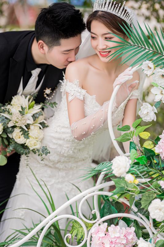 给新人拍婚纱照怎么拍,冬天拍婚纱照注意事项及准备